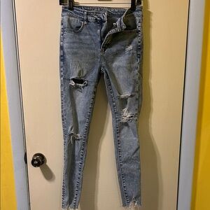 American Eagle Outfitters Light Blue Distressed Skinny Jeans